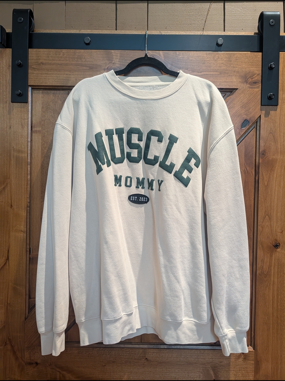 Jorry Fitt L/XL Muscle Mommy Graphic Crewneck Sweatshirt - Cream/Green